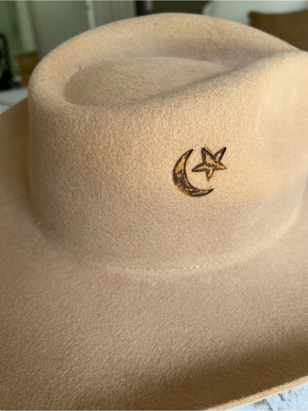 Branded Wool Cowgirl Hat - Picture 4 of 10